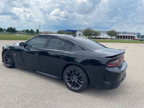 Used 2022 Dodge Charger Scat Pack w/ Plus Group RWD image 4