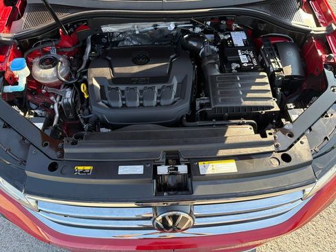 Used 2024 Volkswagen Tiguan SEL R-Line AWD/4WD image 8