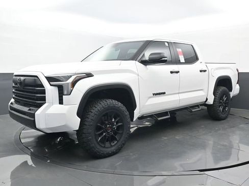 New 2026 Toyota Tundra SR5 AWD/4WD image 22