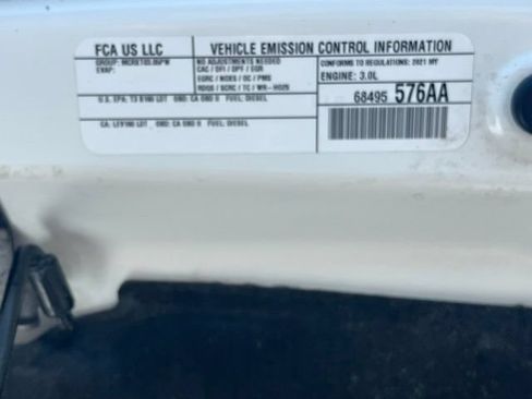Used 2021 Jeep Gladiator Rubicon AWD/4WD image 23