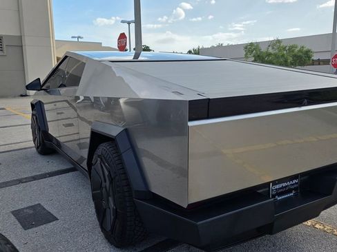 Used 2025 Tesla Cybertruck Cyberbeast image 4