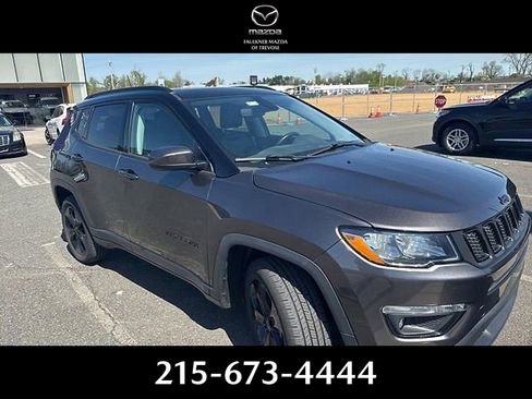 Used 2019 Jeep Compass Latitude AWD/4WD image 1