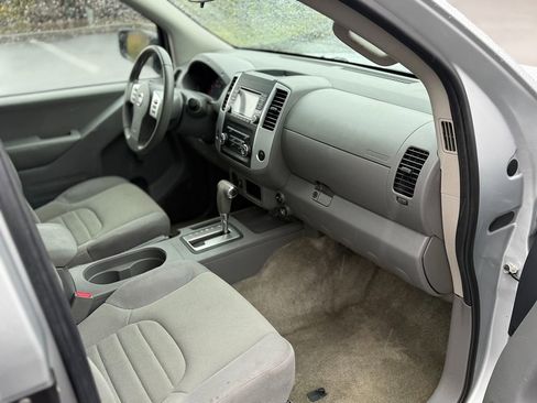 Used 2018 Nissan Frontier S image 20