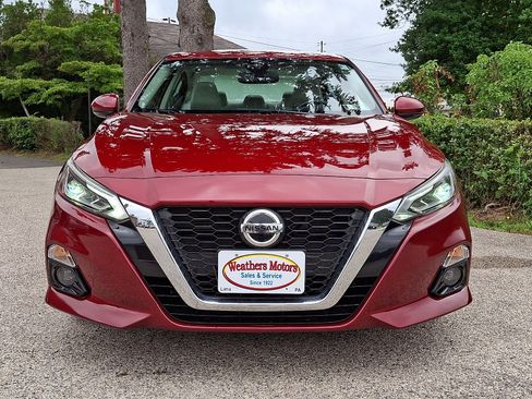 Used 2020 Nissan Altima 2.5 SV FWD image 2
