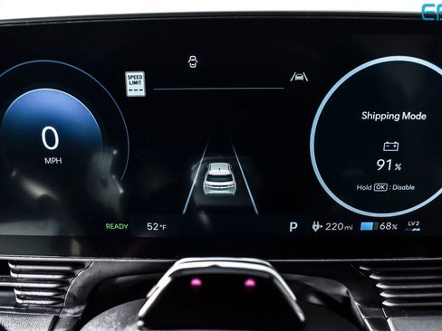 Used 2025 Hyundai Ioniq 5 SE image 19