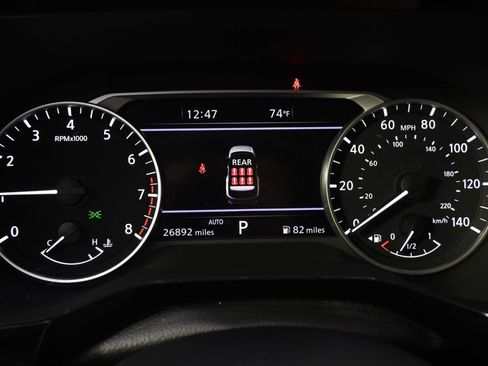 Used 2024 Nissan Pathfinder SL AWD/4WD image 26