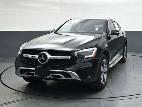 Used 2022 Mercedes-Benz GLC 300 4MATIC Coupe image 9