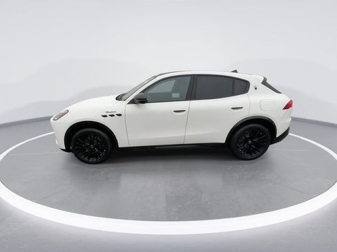 New 2025 Maserati Grecale Modena image 7