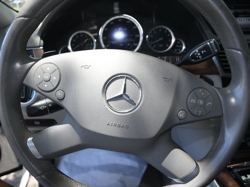 Used 2013 Mercedes-Benz E 350 4MATIC Sedan image 14