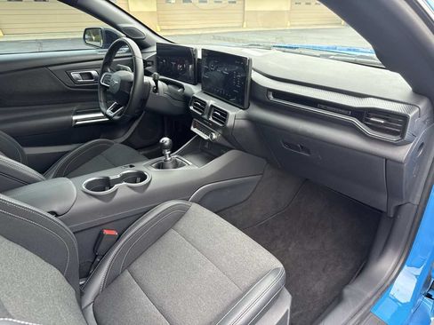 Used 2025 Ford Mustang GT RWD image 19