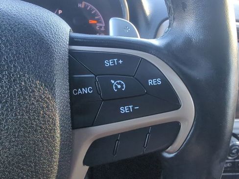 Used 2014 Jeep Grand Cherokee Limited image 33