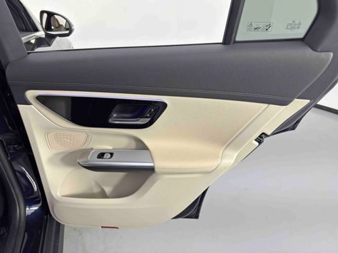 Used 2023 Mercedes-Benz GLC 300 4MATIC w/ Driver Assistance Package image 52