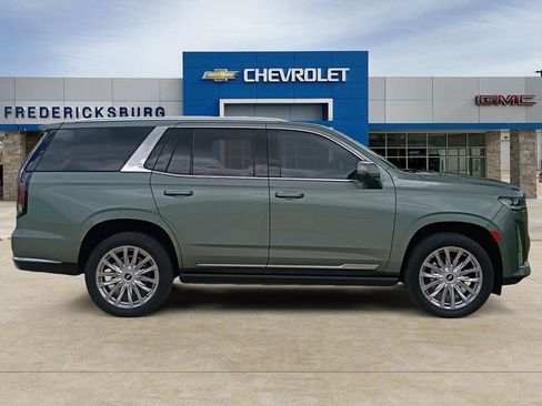 Used 2024 Cadillac Escalade Premium Luxury w/ Performance Package image 6