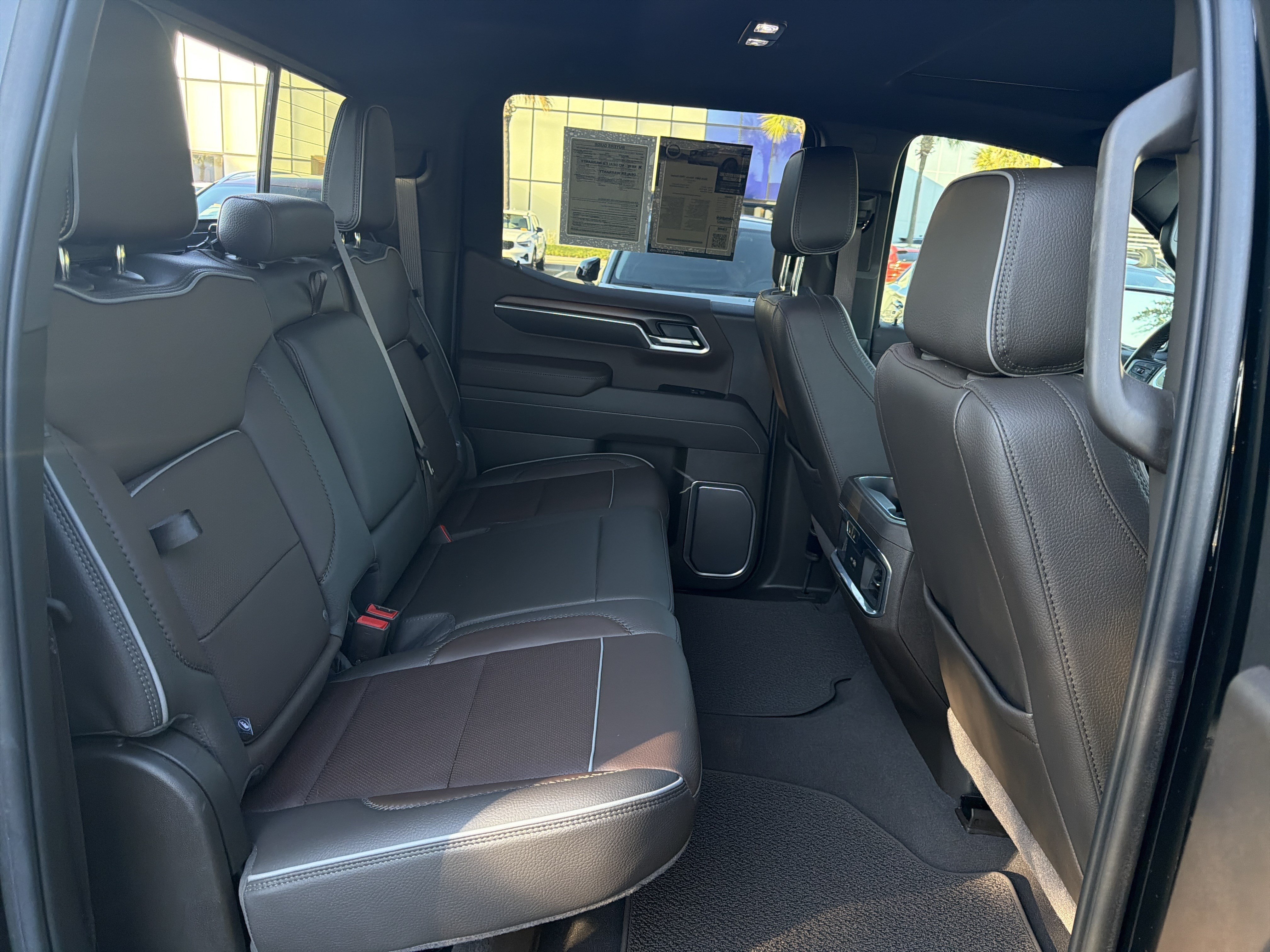 Used 2025 GMC Sierra 1500 Denali AWD/4WD image 33