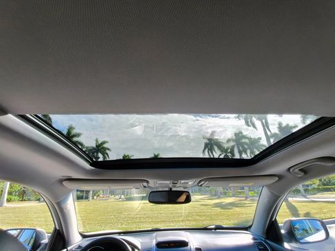 Used 2015 Kia Sorento EX w/ EX V6 Touring Package image 22