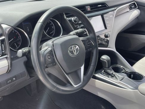 Used 2018 Toyota Camry SE image 7