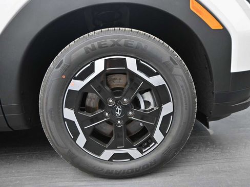 New 2026 Hyundai Santa Fe SE FWD image 10