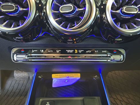 New 2026 Mercedes-Benz GLB 250 image 23