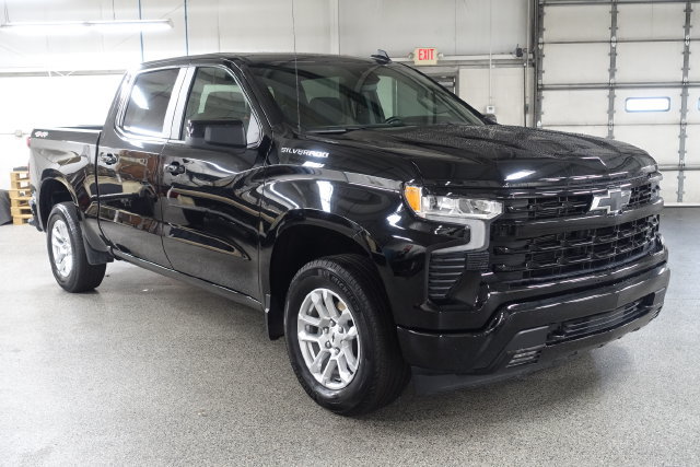 Used 2026 Chevrolet Silverado 1500 RST AWD/4WD image 1