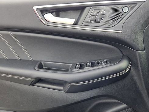 Certified 2022 Ford Edge ST w/ Equipment Group 401A image 21