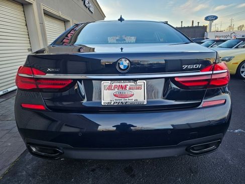 Used 2019 BMW 750i xDrive w/ Executive Package image 26
