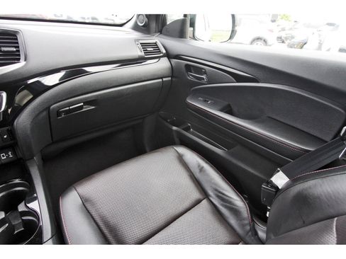 Used 2020 Honda Ridgeline Black Edition image 13
