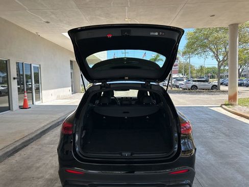 Used 2024 Mercedes-Benz GLC 43 AMG 4MATIC image 37