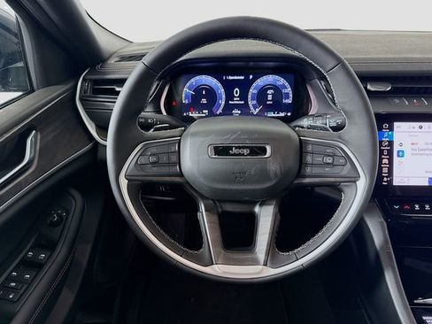 New 2026 Jeep Grand Cherokee Altitude AWD/4WD image 11