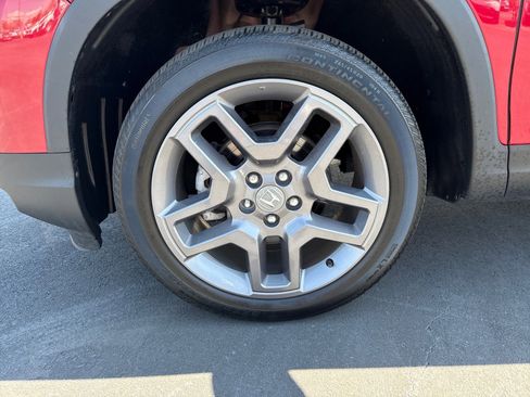 Used 2023 Honda Passport EX-L image 9