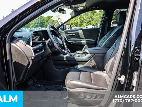 Used 2025 Cadillac XT4 Premium Luxury FWD image 18