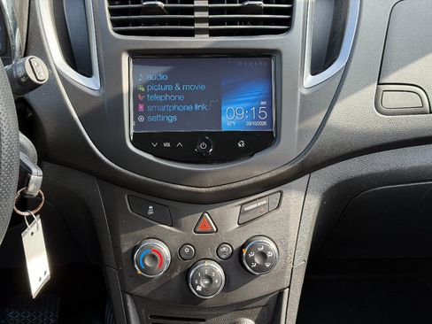 Used 2016 Chevrolet Trax LS image 29