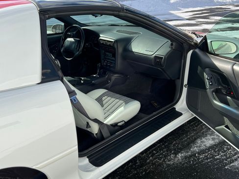 Used 1997 Chevrolet Camaro Z28 w/ Preferred Equipment Group 2 image 19