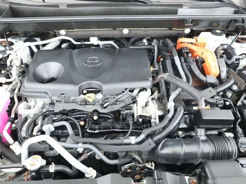 Used 2021 Toyota RAV4 SE image 24