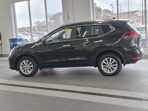 Used 2019 Nissan Rogue SV AWD/4WD image 8