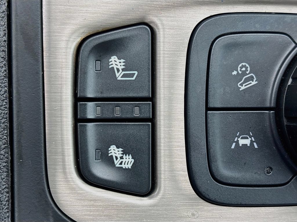 Used 2022 GMC Terrain Denali AWD/4WD image 21