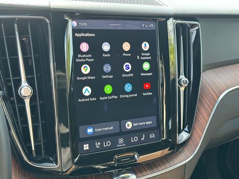 Certified 2023 Volvo XC60 B5 Plus w/ Climate Package image 11