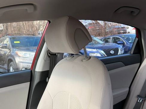 Used 2015 Hyundai Sonata SE FWD image 25