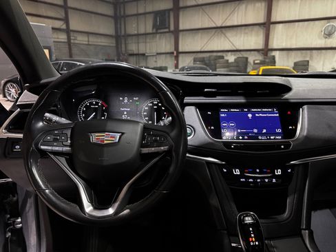 Used 2022 Cadillac XT6 Luxury image 22