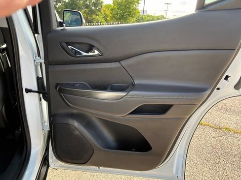 Used 2023 GMC Acadia SLT w/ Elevation Edition FWD image 44