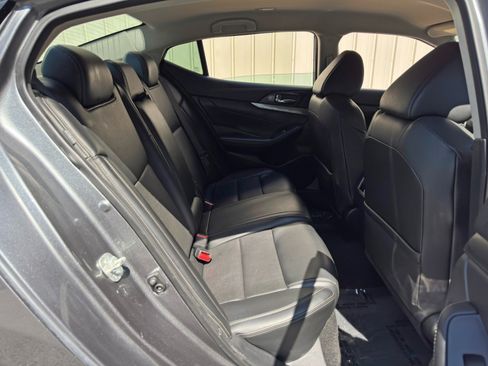 Used 2019 Nissan Maxima 3.5 SV w/ Floor Mat Group FWD image 34