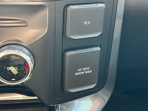 Used 2023 Ford F150 Lariat AWD/4WD image 33