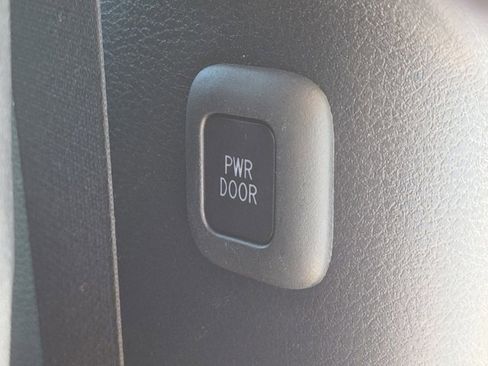 Used 2021 Toyota Sienna XSE image 31