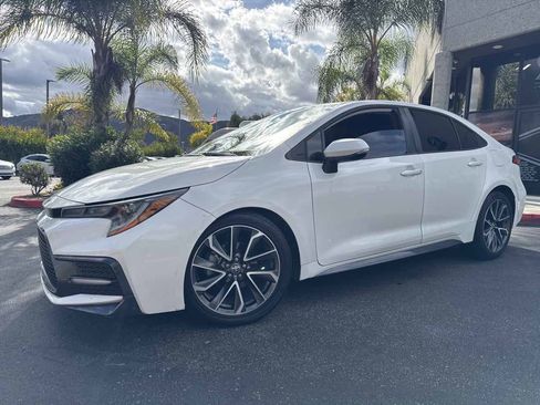 Used 2020 Toyota Corolla SE FWD image 14