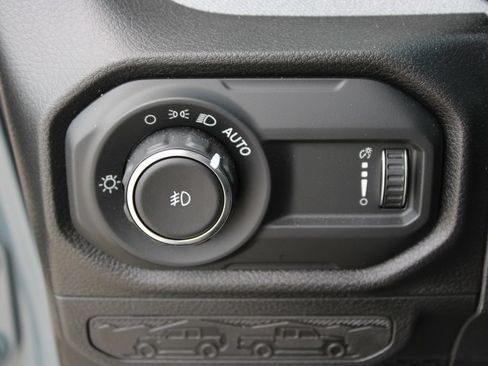Used 2026 Jeep Wrangler Unlimited Sport AWD/4WD image 27