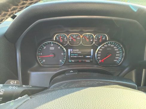 Used 2017 Chevrolet Silverado 1500 LT w/ Trailering Package AWD/4WD image 4