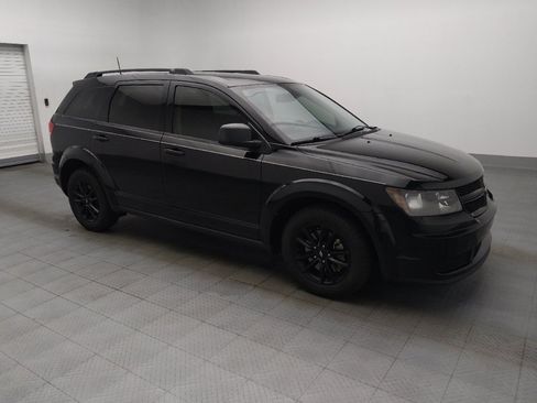 Used 2020 Dodge Journey SE w/ SE Popular Equipment Group FWD image 11