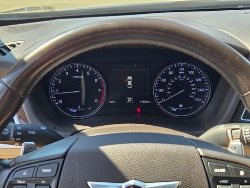 Used 2015 Hyundai Genesis 3.8 w/ Option Group 03 AWD/4WD image 43