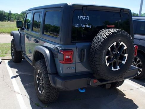 Used 2025 Jeep Wrangler Unlimited Rubicon 4xe w/ Convenience Group AWD/4WD image 2