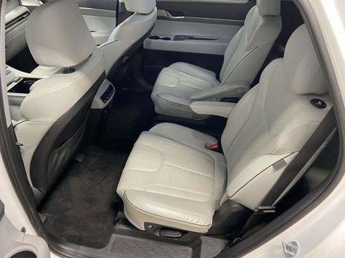 Used 2023 Hyundai Palisade SEL w/ Cargo Package image 10