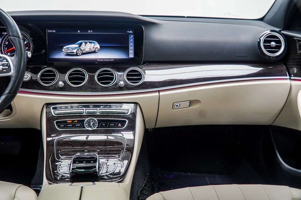 Used 2019 Mercedes-Benz E 450 4MATIC Wagon image 23